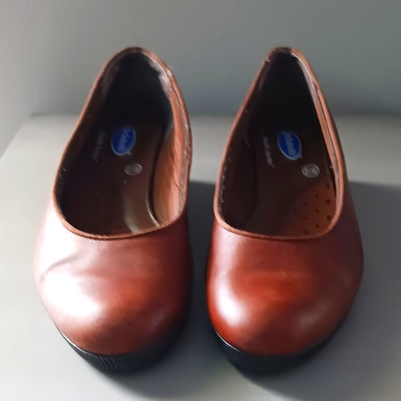 Dr Scholl's - Picture 3 of 7